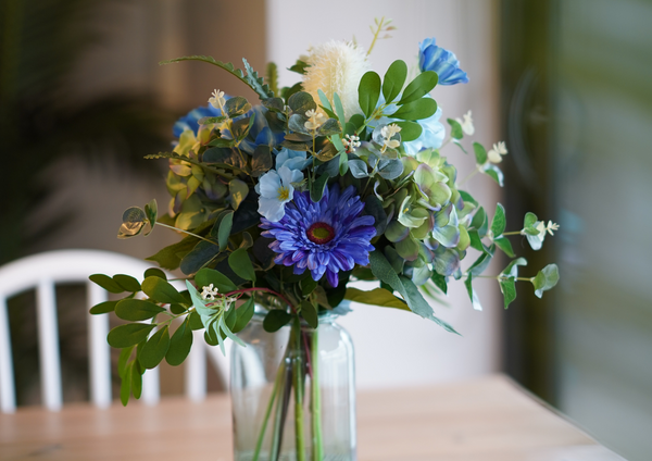 Consejos para elegir tus flores artificiales para jarrones grandes con Mia Grace